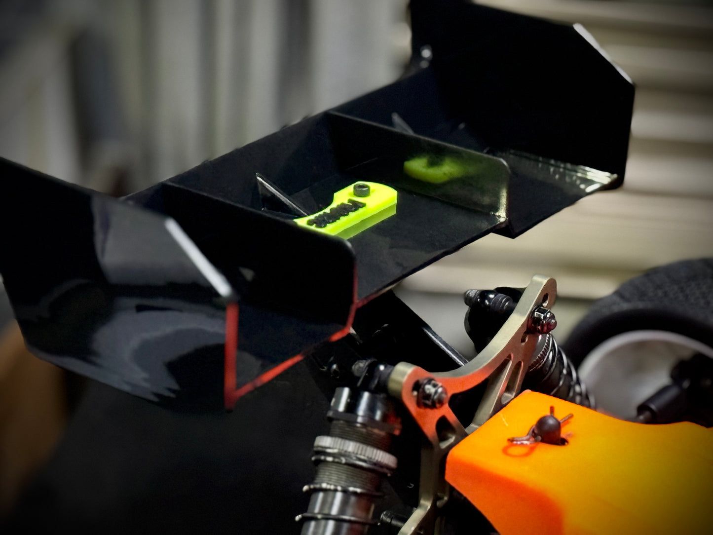 1/8 Buggy / Truggy Wing (Black) VP-PRO ( WN-010-BK )